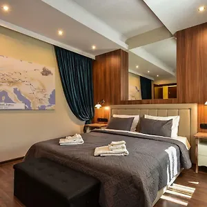 Palace Of Culture 2-bedroom Retreat On Skobelev Blvd Appartamento